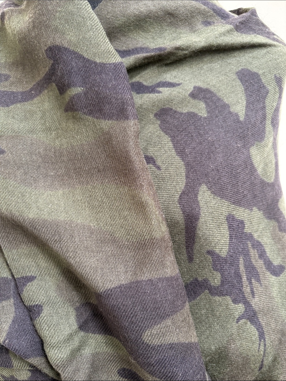 Wilfred Free camo blanket scarf - Picture 4 of 8